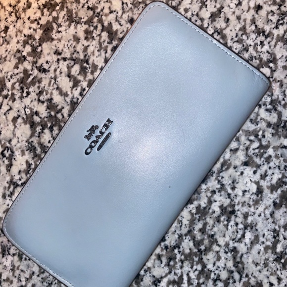 Baby blue Coach bag & wallet - Picture 3 of 5